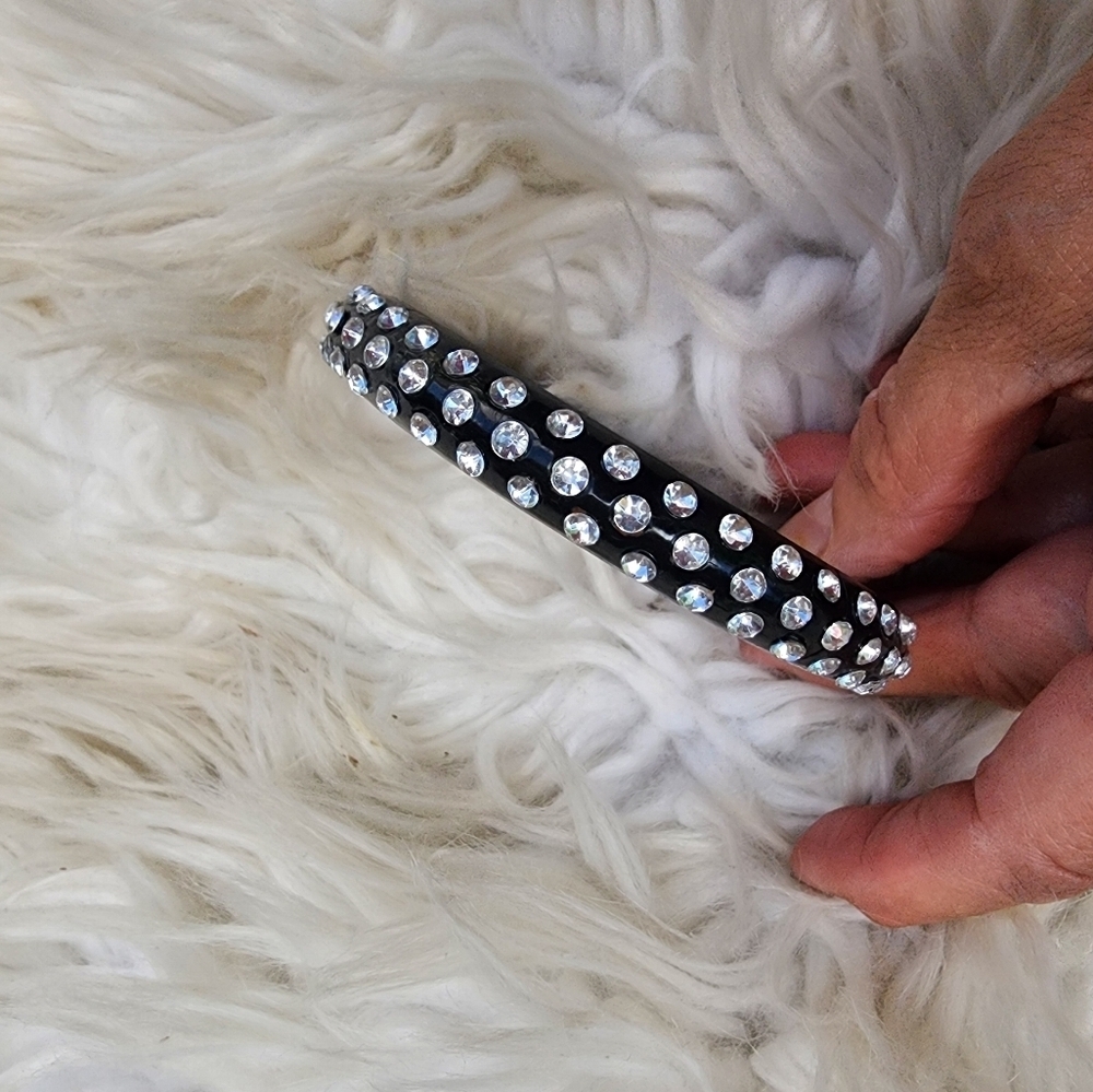 Vintage Rhinestone studded bangle‎ - Picture 5 of 5